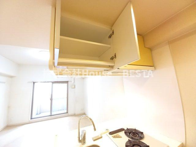 プレサンス三宮花時計前のキッチン