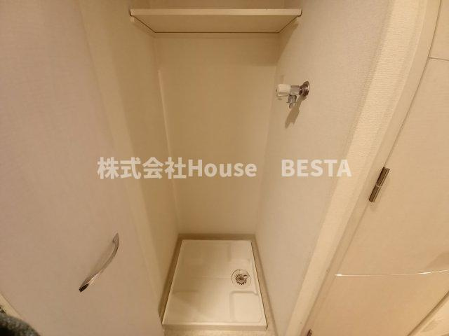 プレサンス三宮花時計前の洗面所