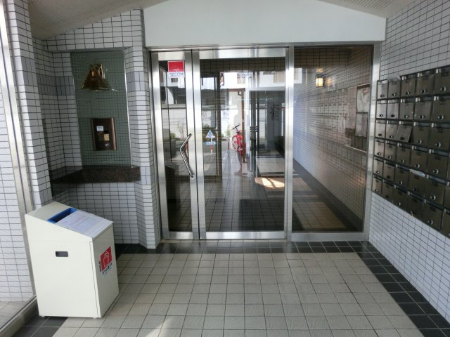 メゾンド・プレサージュのエントランス