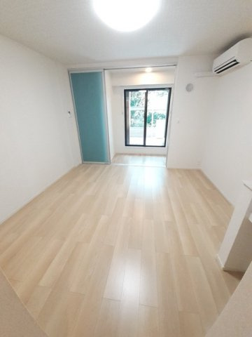 ゼファーの内装