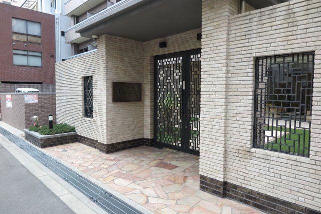 プレジオ南堀江のエントランス