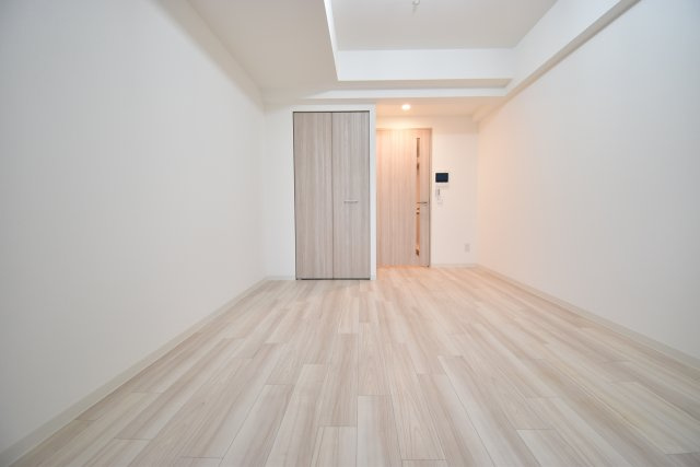 ワールドアイ難波南PORTAの居間・リビング