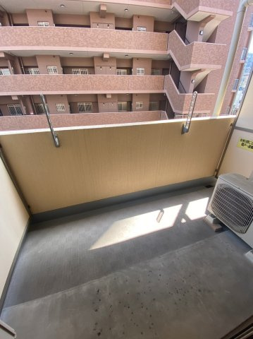 クレシェール大須　名古屋市賃貸　仲介手数料無料のバルコニー