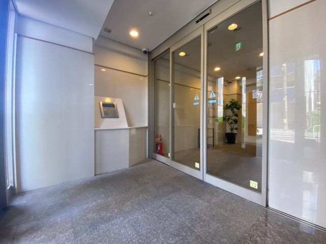 クレシェール大須　名古屋市賃貸　仲介手数料無料のエントランス