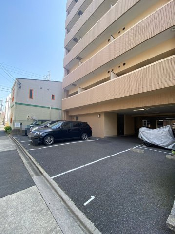 クレシェール大須　名古屋市賃貸　仲介手数料無料の駐車場