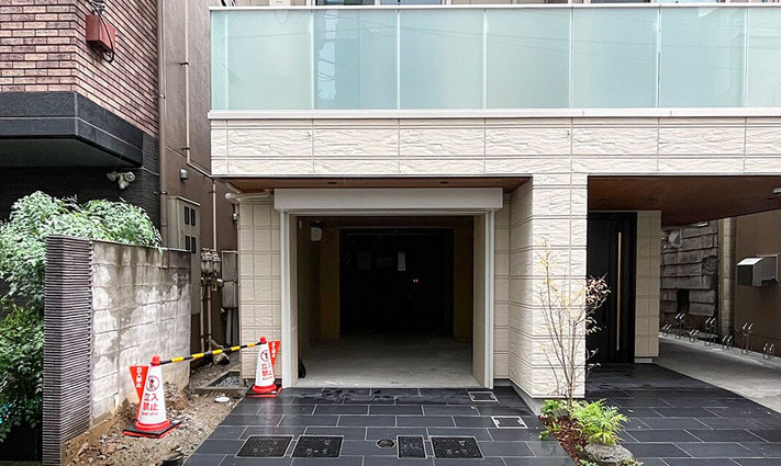 台東区浅草１丁目の店舗一部