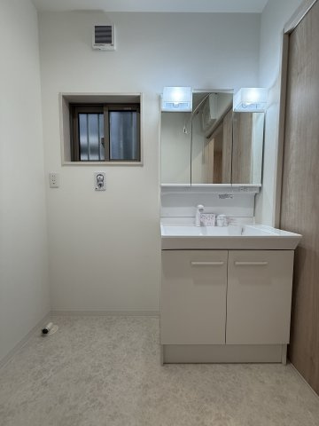 シアラ秋津町IV・デザイナーズ戸建賃貸・95059の洗面所