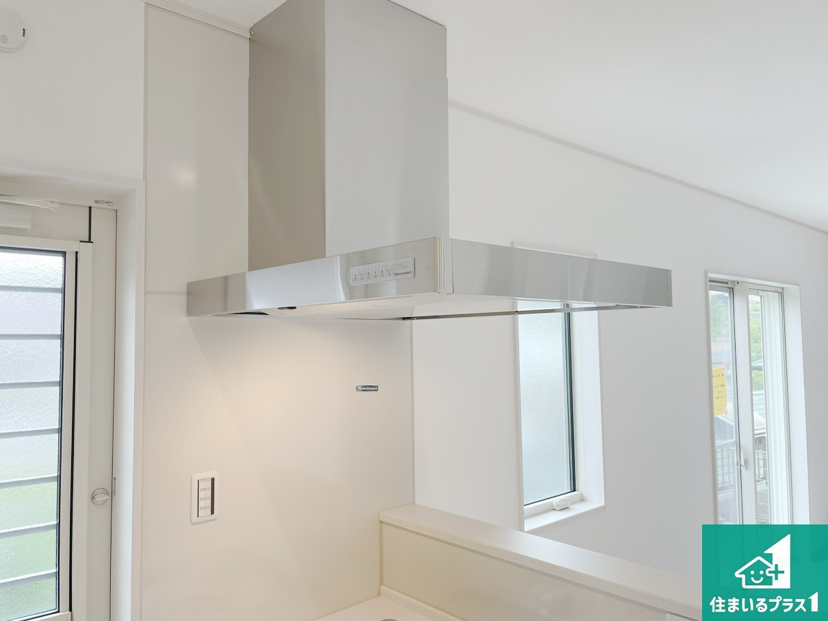 神戸市垂水区つつじが丘　新築一戸建ての設備|汚れにくいスロットフィルタでお手入れラクラク！ＬＥＤ照明付き！