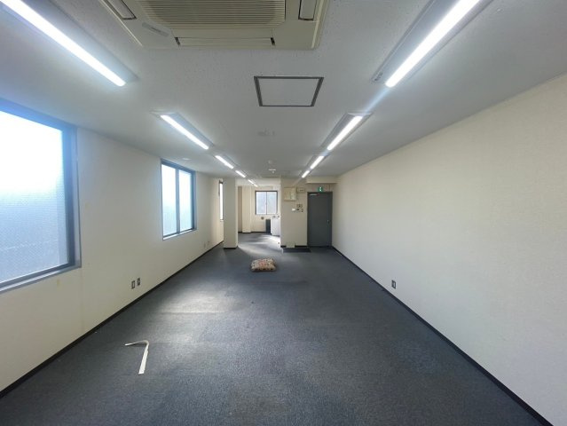 第３小森ビル　のロビー