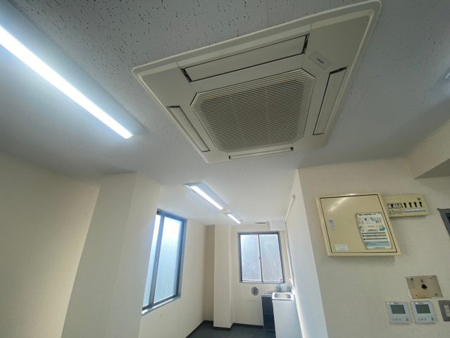 第３小森ビル　の内装