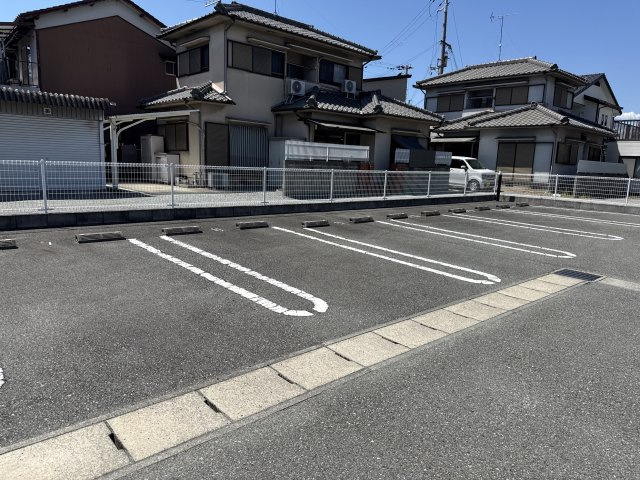 モーニング・グローリーⅣの駐車場