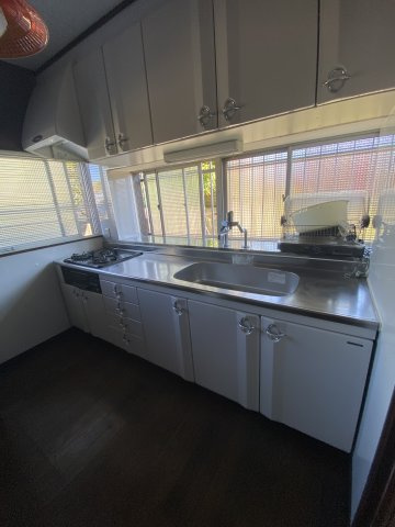 和歌山市和歌浦東2丁目・中古戸建・54629のキッチン