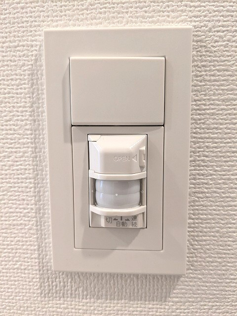 ルジュール神田須田町の設備|人感センサー玄関ライト付き