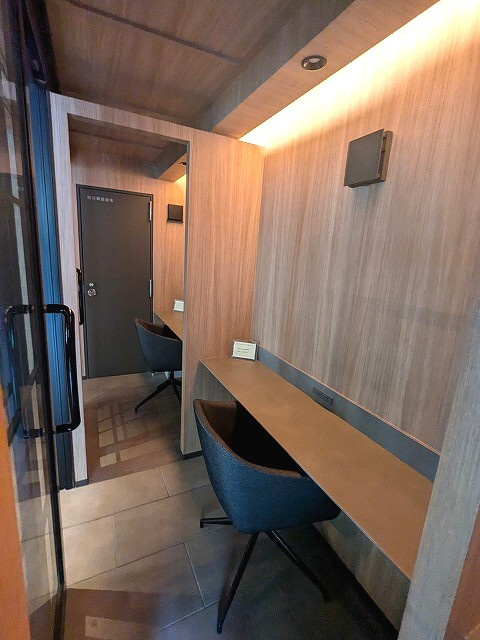 ルジュール神田須田町の設備|ロビーにWi-Fi完備の個別ワークスペースあります