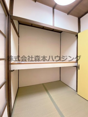 【収納】 | 　四條畷市美田町2-9テラス | 便利な収納棚です