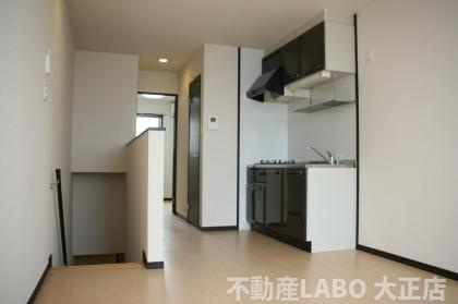 ツイン　フォレスト住之江Ⅱ番館の居間・リビング