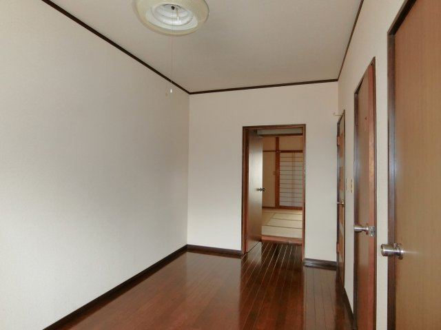 コーポ牧野の居間・リビング