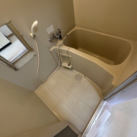 プラザマンション水元の浴室|きれいなお風呂です