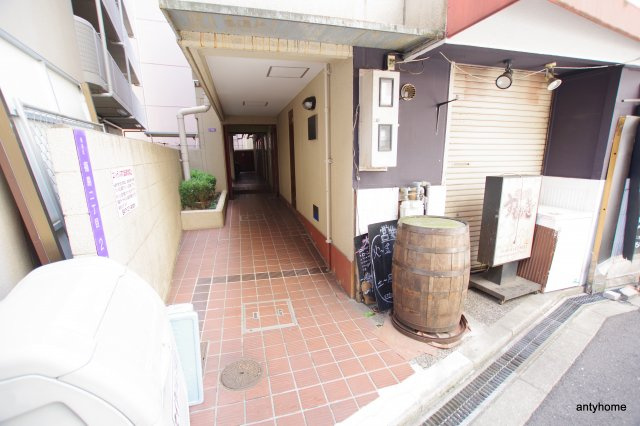 セイワパレス福島　仲介手数料無料のエントランス
