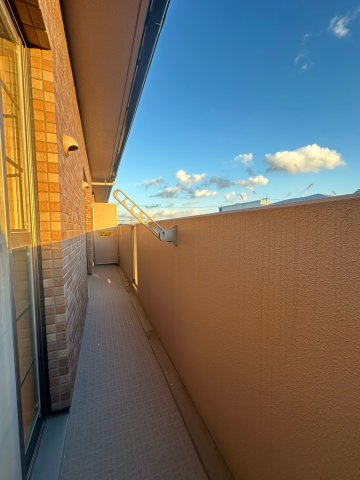 ジュネスト2番館のバルコニー