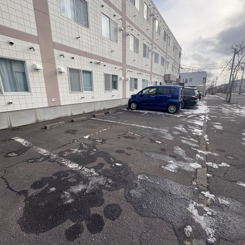 プラザマンション水元の駐車場