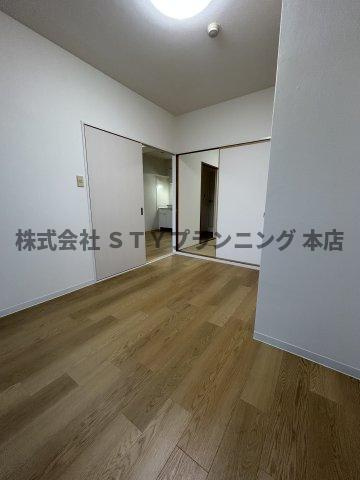 仲介手数料０円！センチュリー太子の洋室