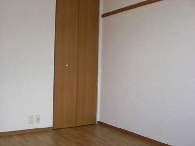 【玄関】 | ソレジオ-大沢5丁目-