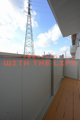 アベリア【キャッシュバック対象物件】のバルコニー|外からの目が気にならないバルコニーで洗濯物が干せます