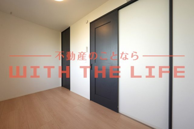 アベリア【キャッシュバック対象物件】の洋室|落ち着いた色調の洋室です