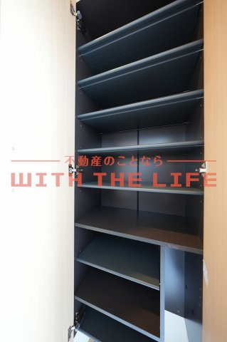 アベリア【キャッシュバック対象物件】の収納|こまごまとしたものを収納できそうですね