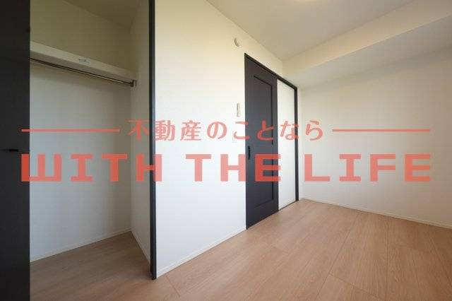 アベリア【キャッシュバック対象物件】の洋室|落ち着いた色調の洋室です