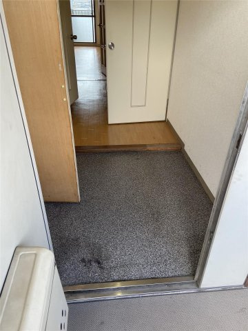 姫路市飾磨区今在家６丁目の賃貸マンションの玄関