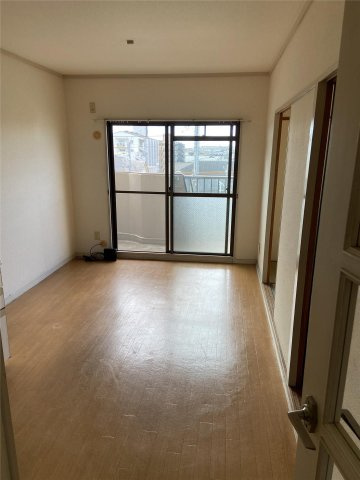 姫路市飾磨区今在家６丁目の賃貸マンションの居間・リビング