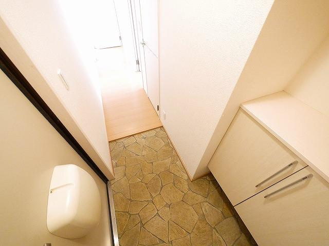 リビングタウン四条大路　Ｃ棟の玄関|きれいな玄関です