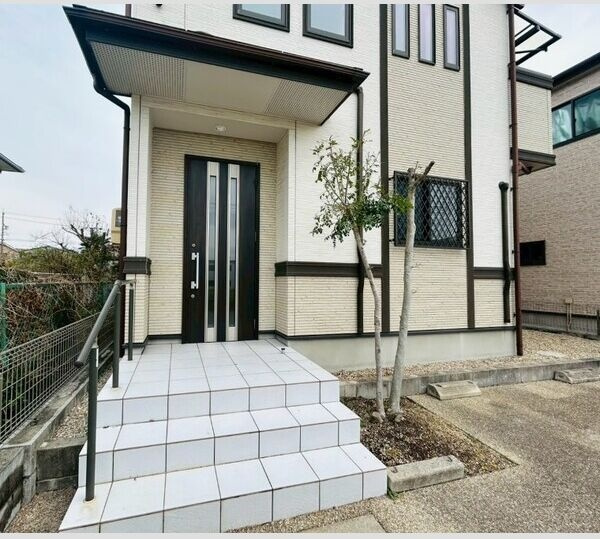 福釜町砂渡戸建　　刈谷市近郊の賃貸はクラスホームのエントランス
