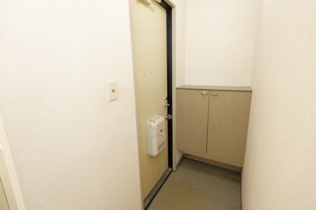 メゾン・ソレイユの玄関