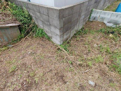 ■□大篠津町売土地□■のその他|左隣敷地内境界ブロックです。