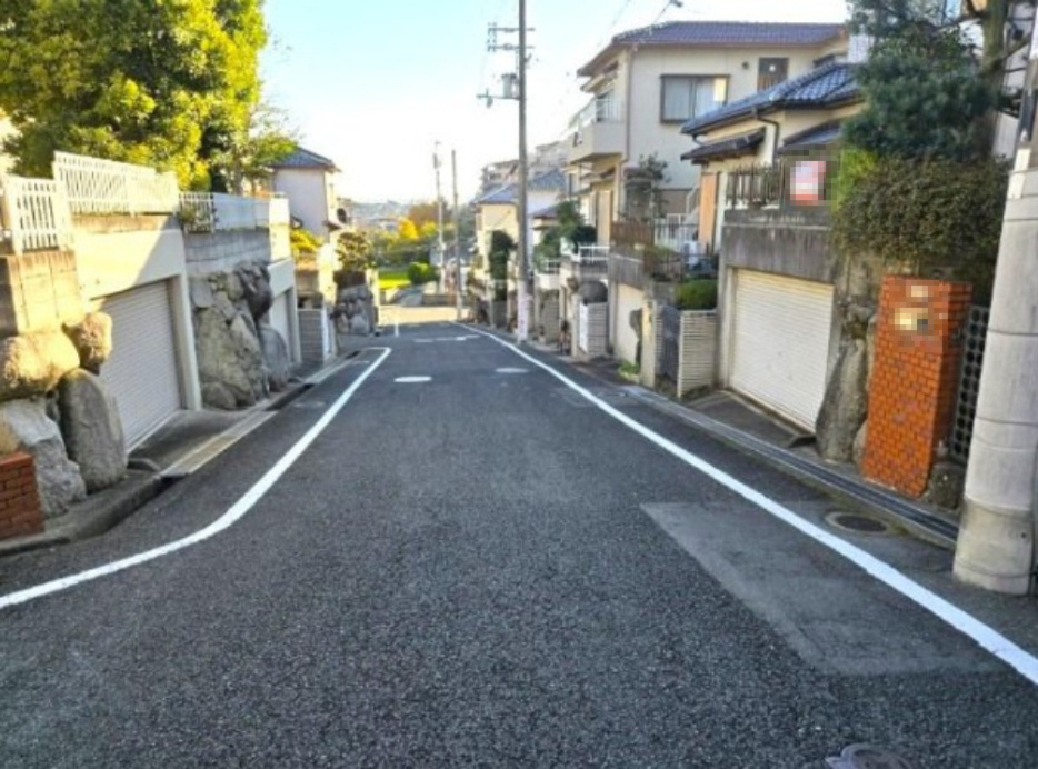 西田宮町　中古一戸建ての前面道路含む現地写真|前面道路含む現地写真
■物件内覧・資金計画相談・住宅ローン相談、リフォーム相談、お問合せ受付中■
※当日・翌日のご内覧、ご相談はお電話でのお問合せがスムーズです！