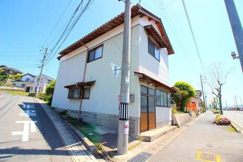 ■□福市売土地（上物有）□■の前面道路含む現地写真|南西角地になり日当たり・通風共に良好になります。