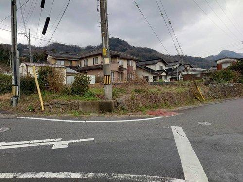 ■□■伯耆町長山売土地■□■の前面道路含む現地写真|線路側の道路になります。
