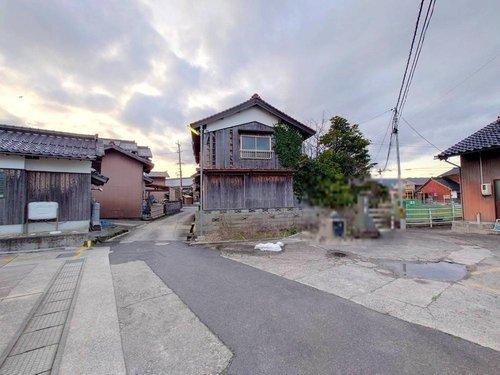 ■□■八束町二子売土地■□■の前面道路含む現地写真|幹線道路より約190ｍの立地になり、車で対象地まで行くことも可能です。