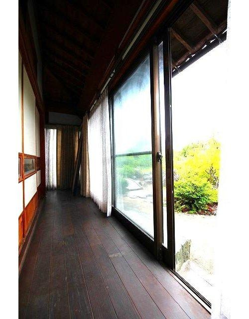 ■□和田町中古戸建□■のその他|日が差し込む縁側になります。
明るくていいですね♪