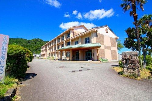 ■□■西伯郡南部町天萬中古戸建■□■のその他|会見小学校まで徒歩約17分になります。歩道のある通学路となります。