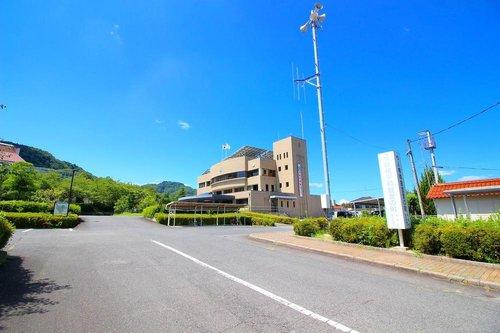 ■□■西伯郡南部町天萬中古戸建■□■のその他|南部町天萬庁舎が徒歩約2分の距離になります。生活手続きには便利な立地です。