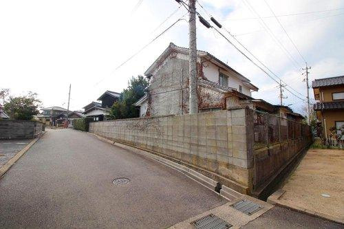 ■□琴浦町赤碕戸建□■の前面道路含む現地写真|前面道路約5ｍ