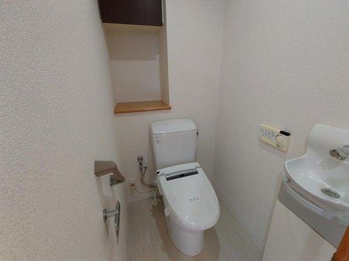 ■□フォレストコート春日町□■のトイレ|手洗つきトイレ。