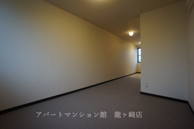 【居間・リビング】 | レオネクストパークサイドヒルⅡ | 画像10