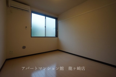 【寝室】 | レオネクストパークサイドヒルⅡ