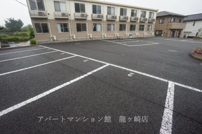【駐車場】 | レオネクストパークサイドヒルⅡ