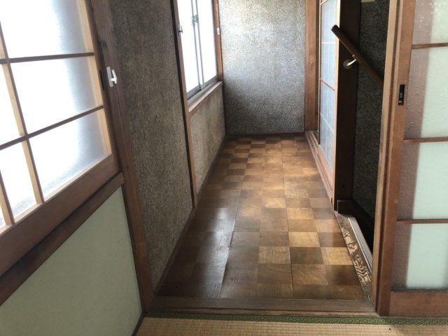 西条市安知生　中古住宅のその他